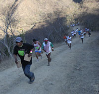 Tarahumara - Copper Canyon Ultramarathon. By eliduke (Flickr)